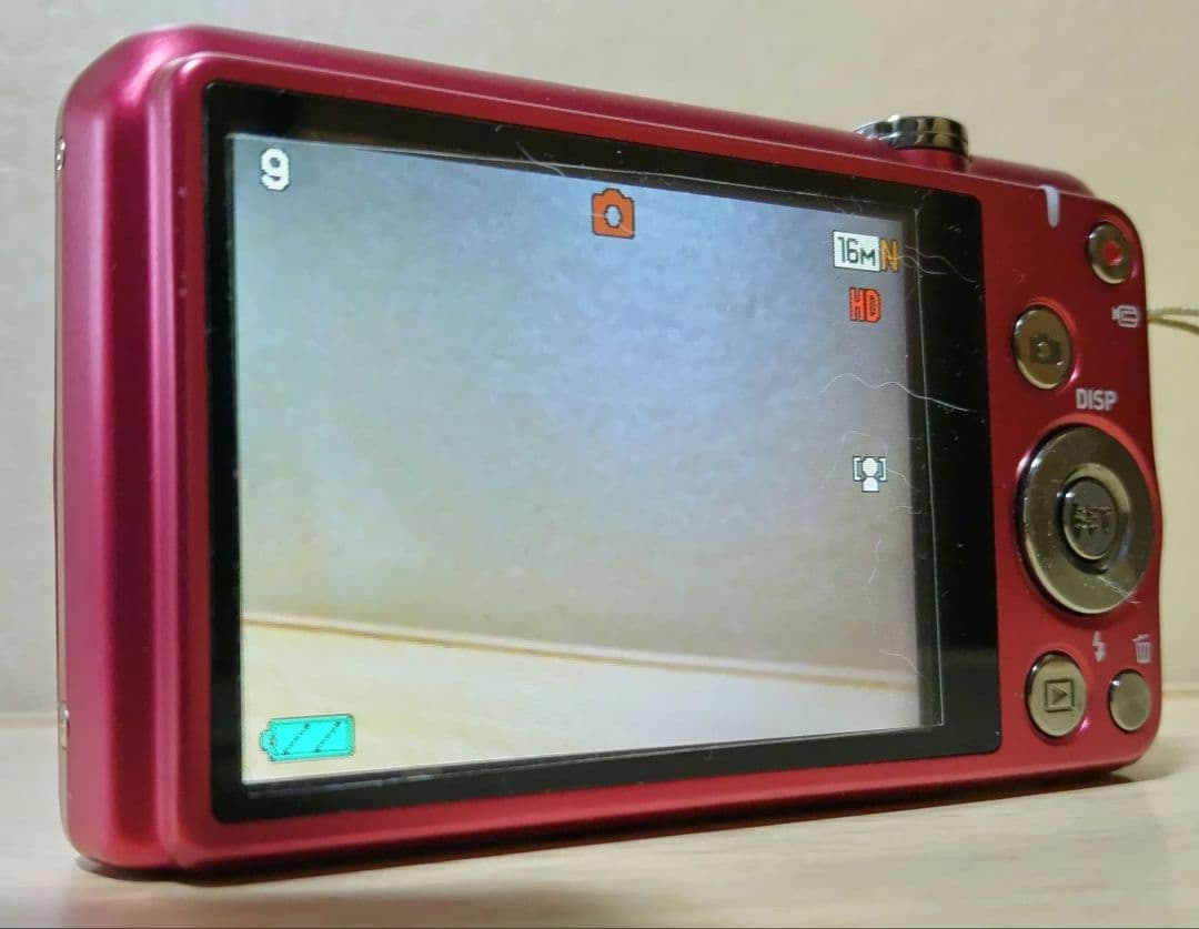 CASIO EXILIM EX-Z900 16.1MP コンパクトデジタルカメラ