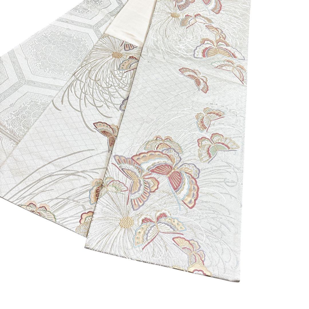 AA19袋帯 六通柄 金銀糸　唐織　蝶紋　正絹 着物