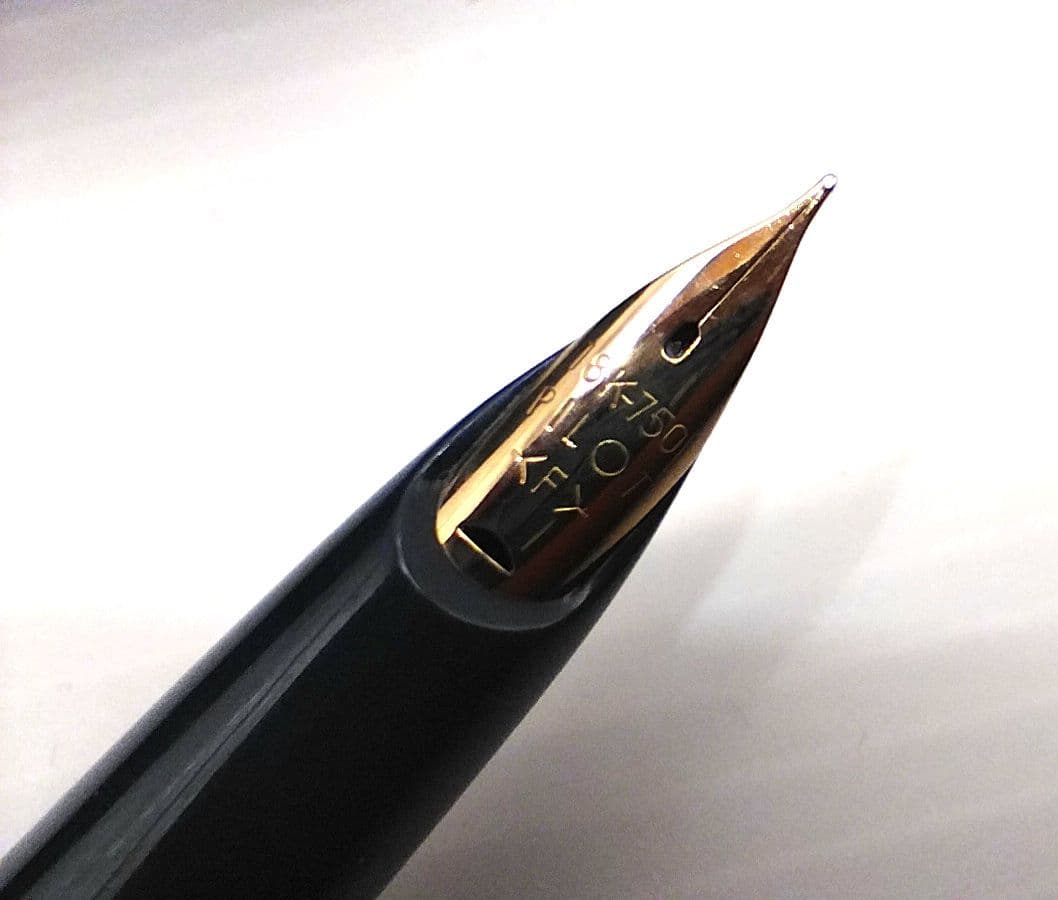 PILOT　パイロット　レディ　万年筆　唐草模様　18ｋー750