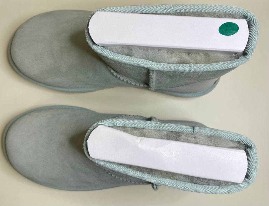 【新品　未使用】　UGG　クラッシックミニⅡ　スカイグレー　24cm