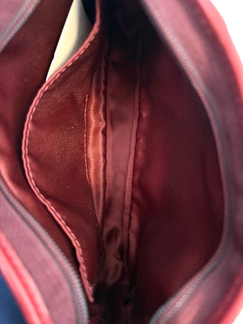 【美品レア】コーチ　アクセサリーポーチ　シグネチャー　ボルドー