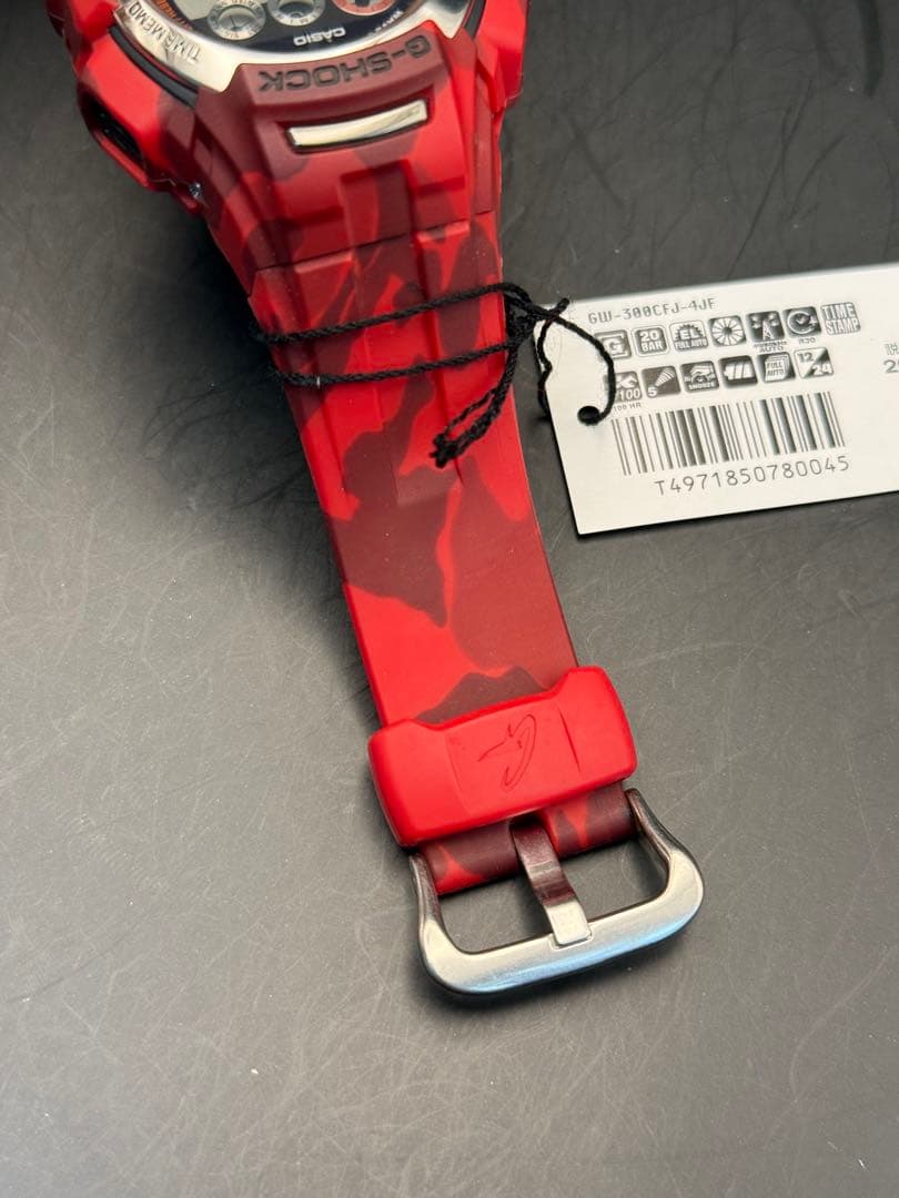 CASIO G-SHOCK GW-300CFJ-4JF 電波ソーラー赤迷彩美品