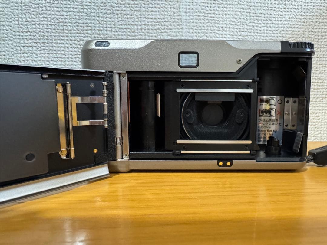 作動品　要修理　CONTAX T2 コンタックス