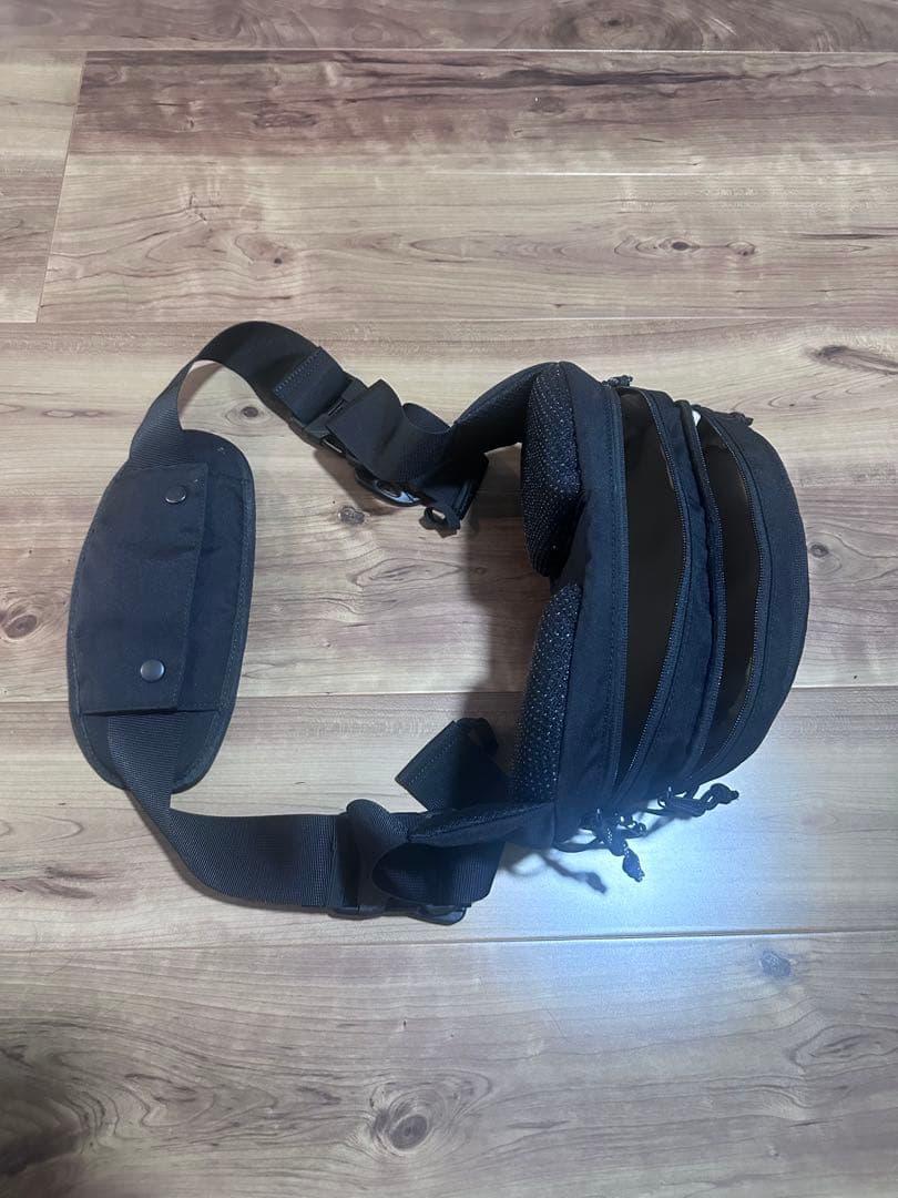 Hugoo 2WAY抱っこひも ブラック×ミルクティーベージュ