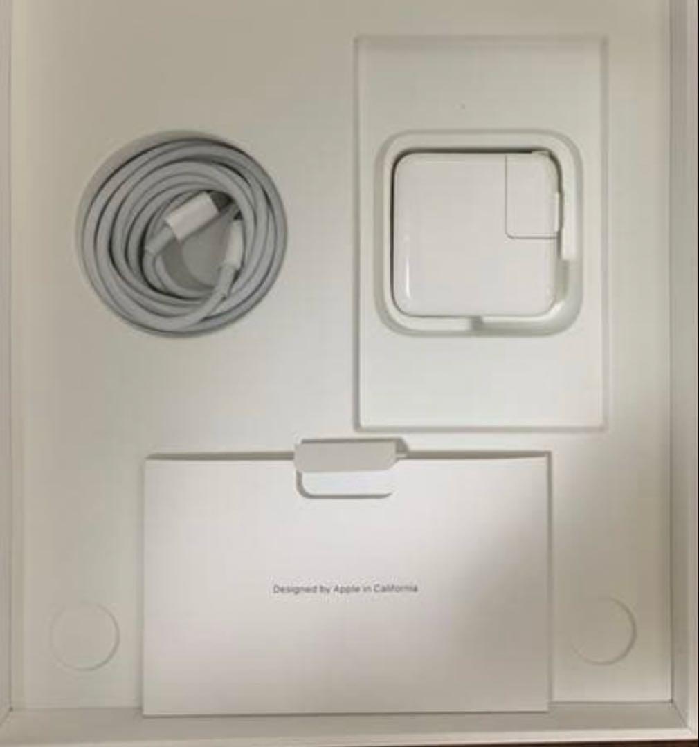 MacBook本体 Apple MacBook 2020 M1