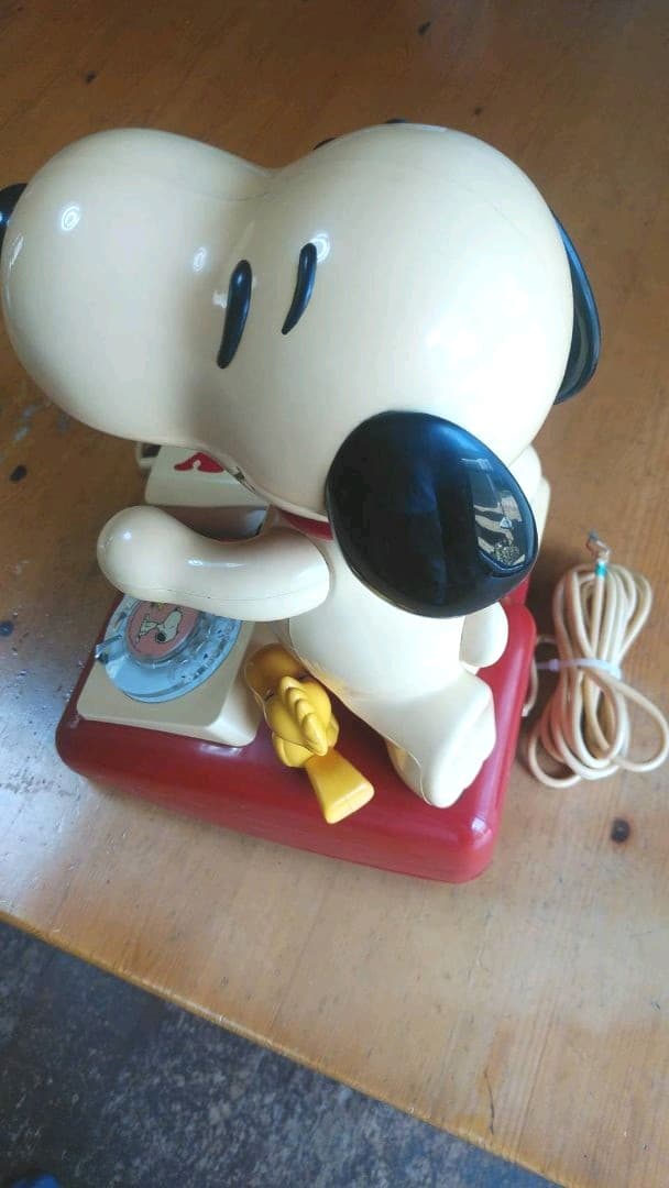 スヌーピーダイアル式電話機