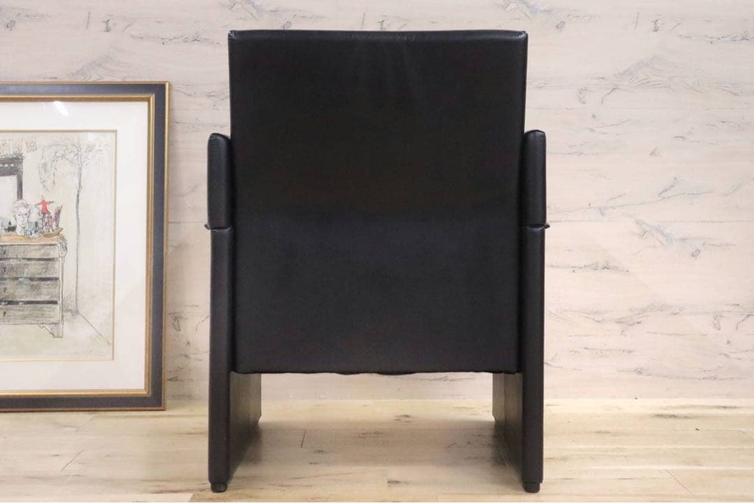 GMGK341B○Artfort / アーティフォート イージーチェア 黒 本革