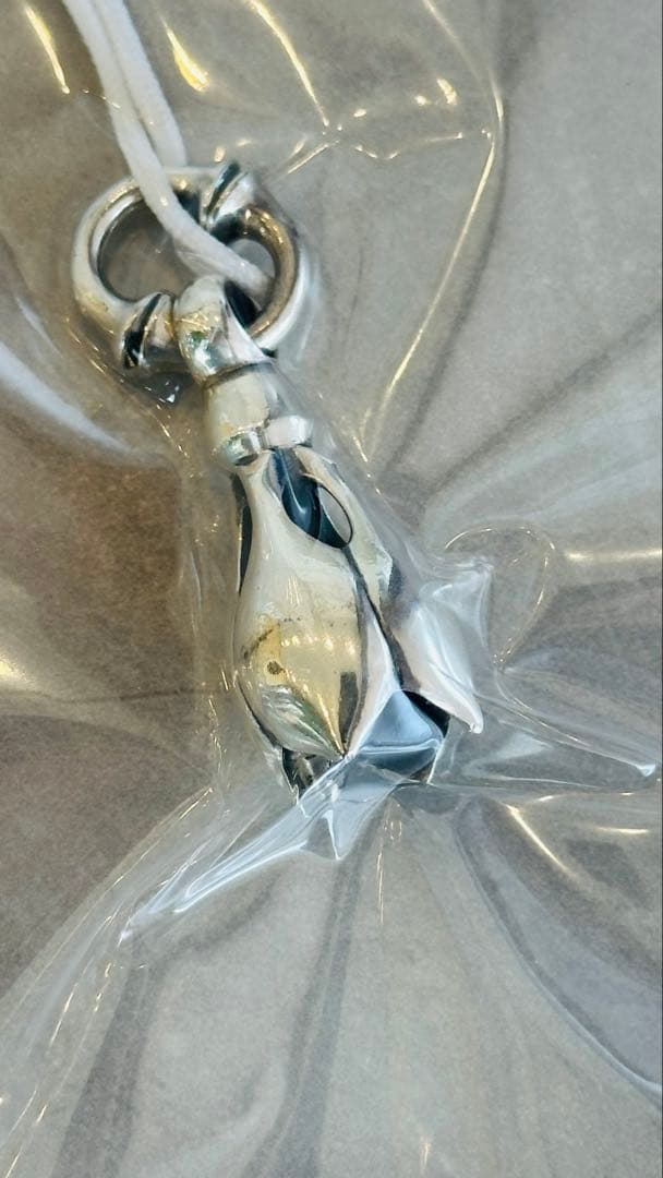 ロンワンズ ティアーベルM ペンダント 保管品