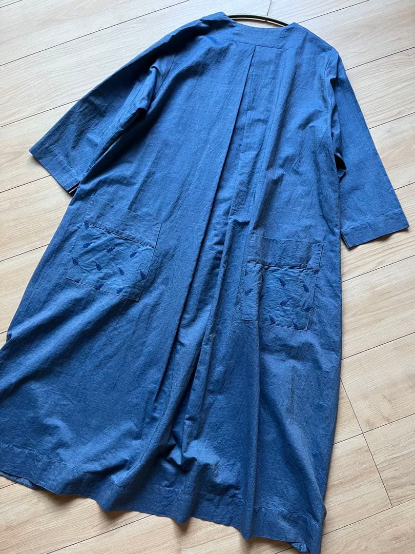 オシャレ　オススメ　ワンピース　シャツワンピース　刺繍　模様　個性