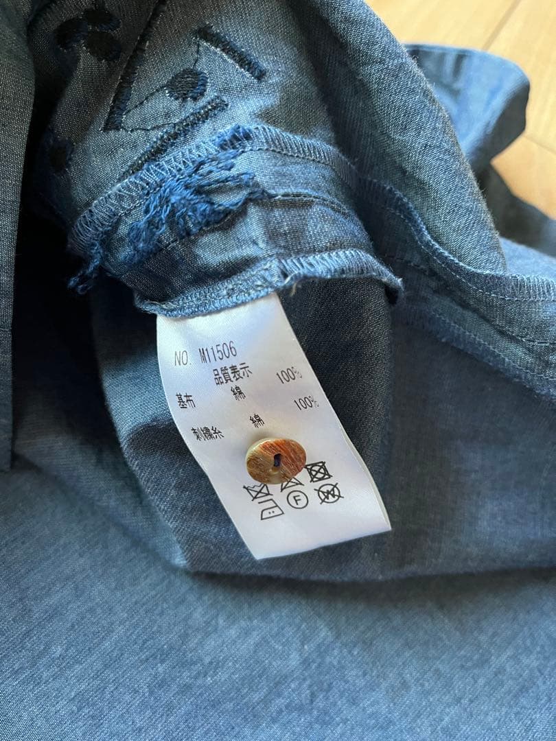 オシャレ　オススメ　ワンピース　シャツワンピース　刺繍　模様　個性