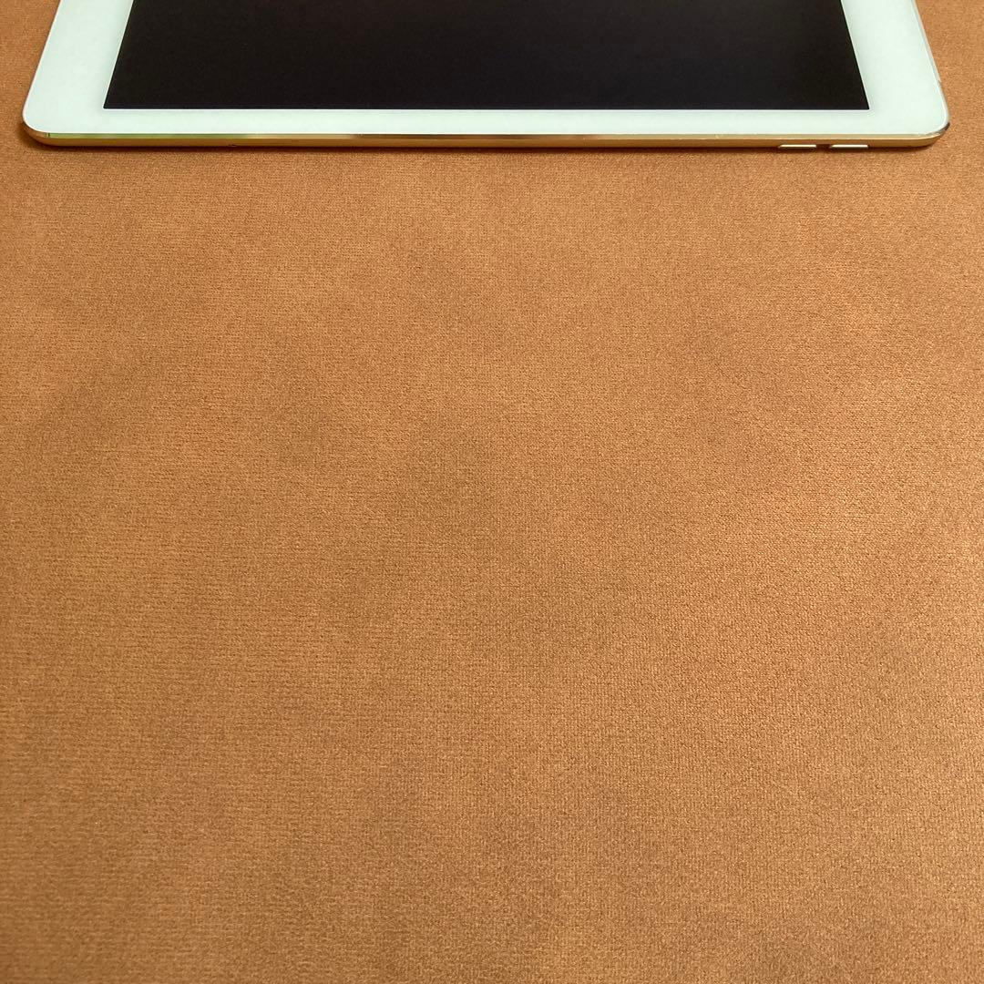 106 iPad Air2 第2世代 32GB au