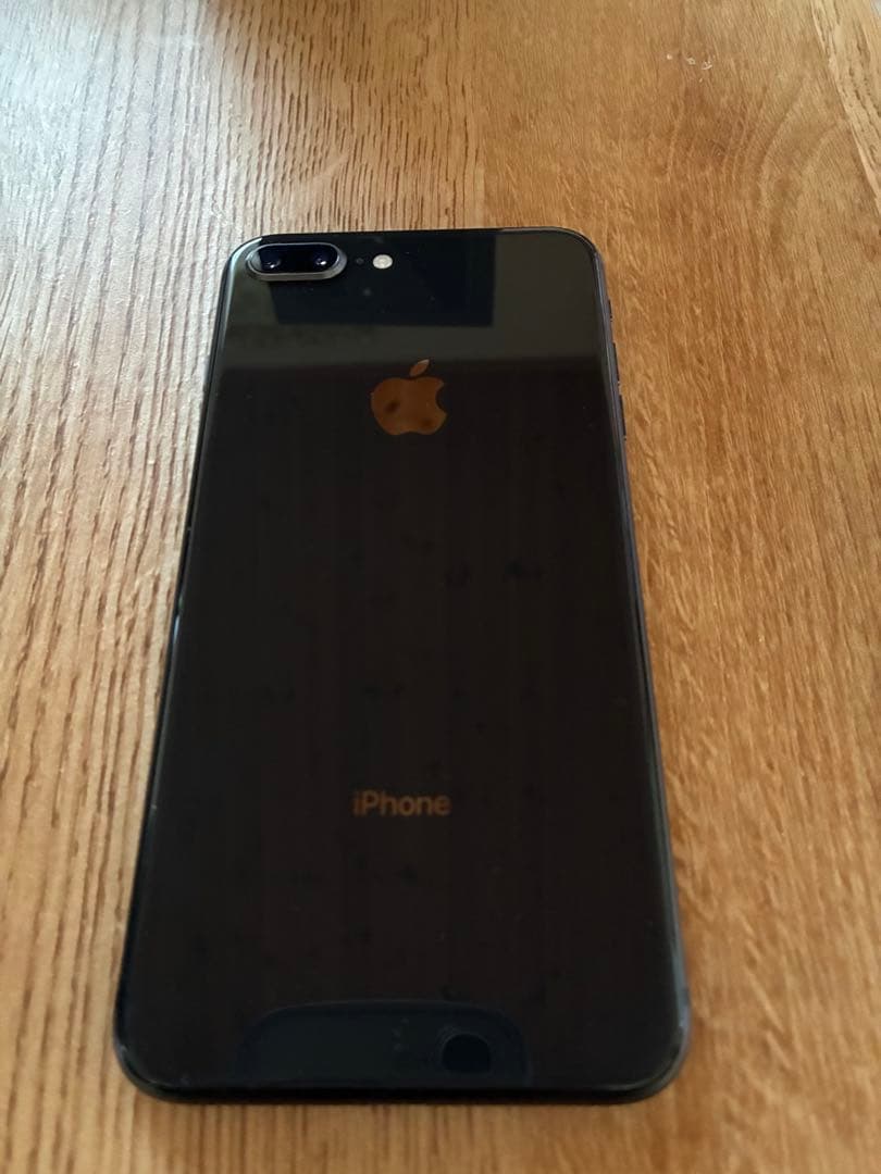 Apple iPhone 8 Plus 本体 箱付き