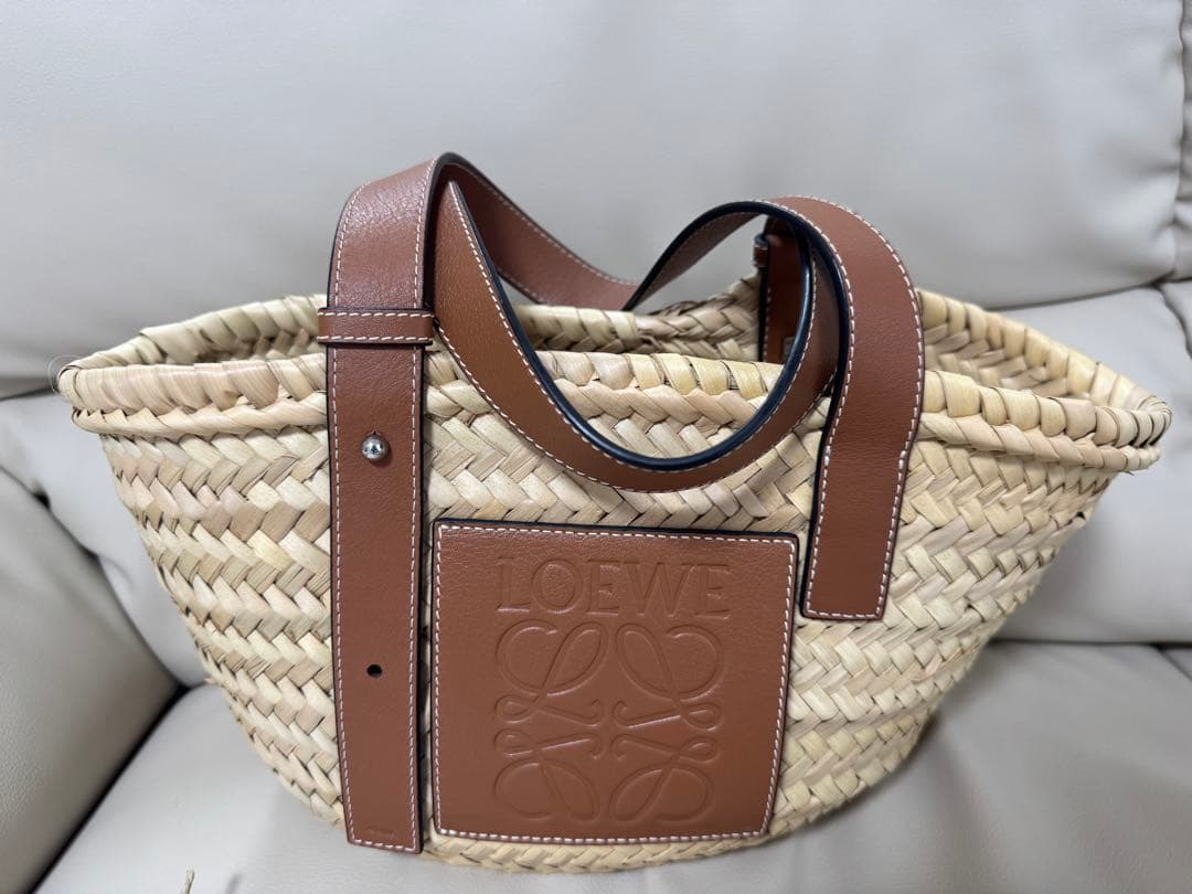LOEWE ベージュ かごバッグ