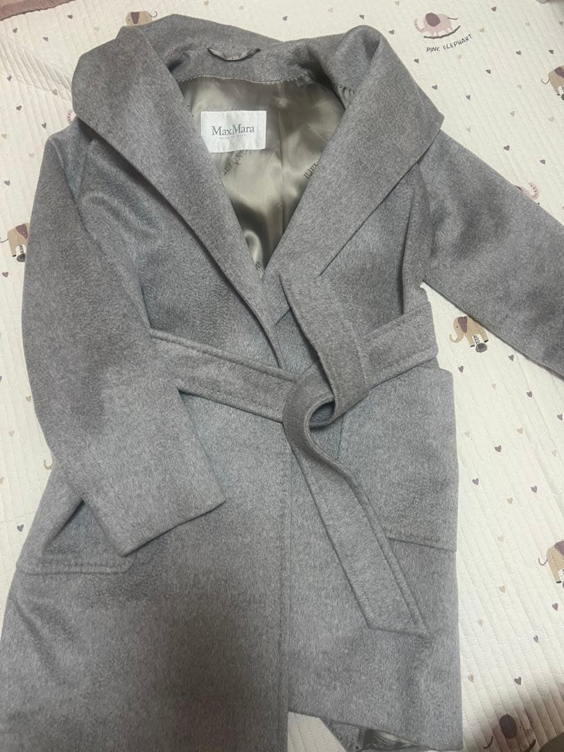 MaxMara カシミヤコートベルト付き