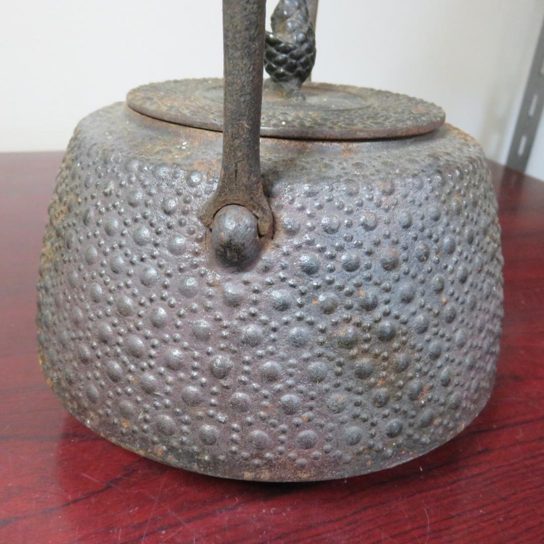 鉄瓶 鋳物 岩鋳 亀甲 錆あり 急須 茶道具 茶器 やかん 銘