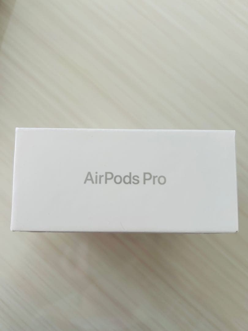 AirPods Pro (第2世代) 本体 + MagSafe充電ケース