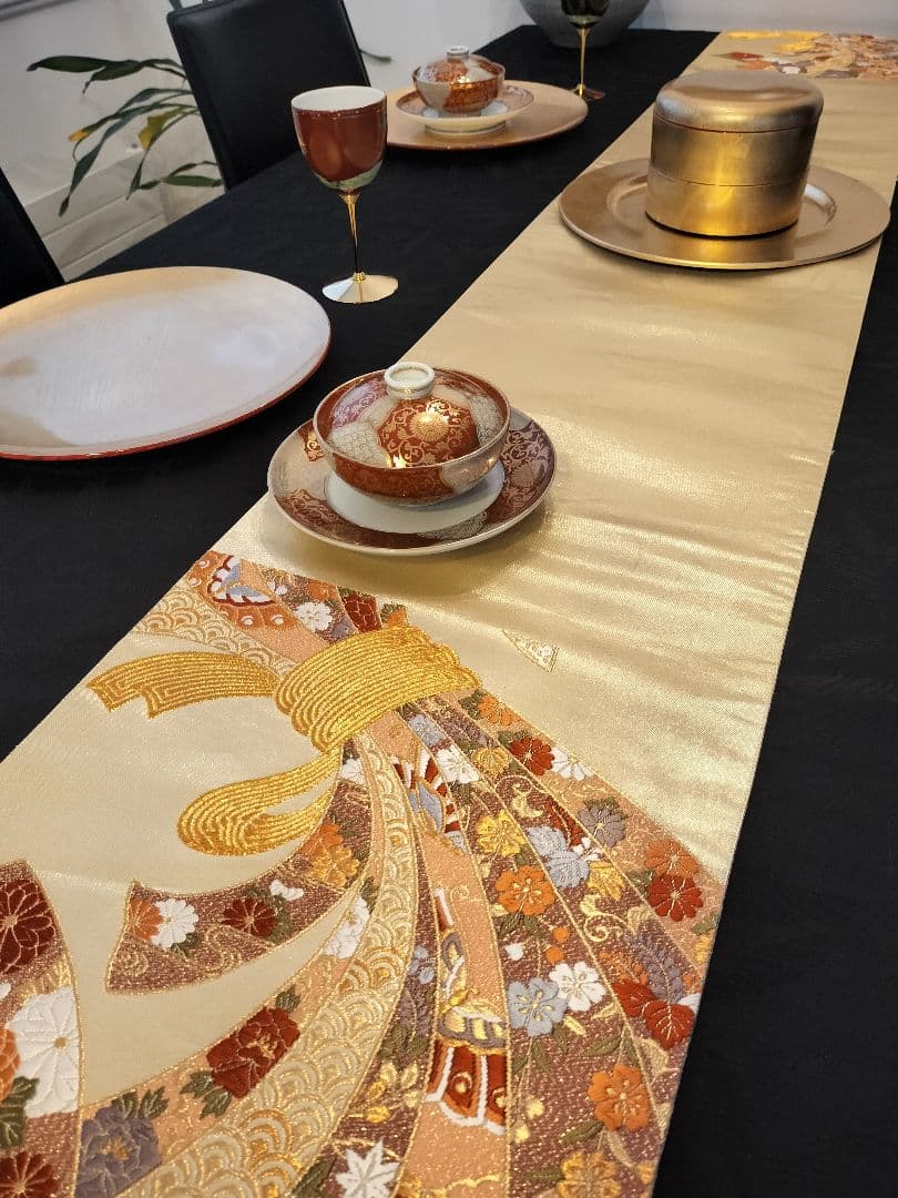 A929逸品‼️全通箔‼️組紐リボン‼️ひな祭り‼️テーブルランナー2m24cm