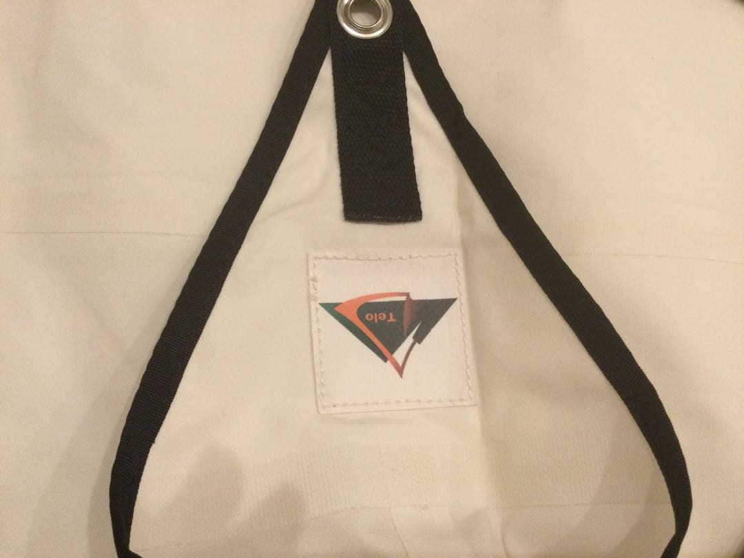 Telo Tarp テーロタープlooks ルックス　ホワイト