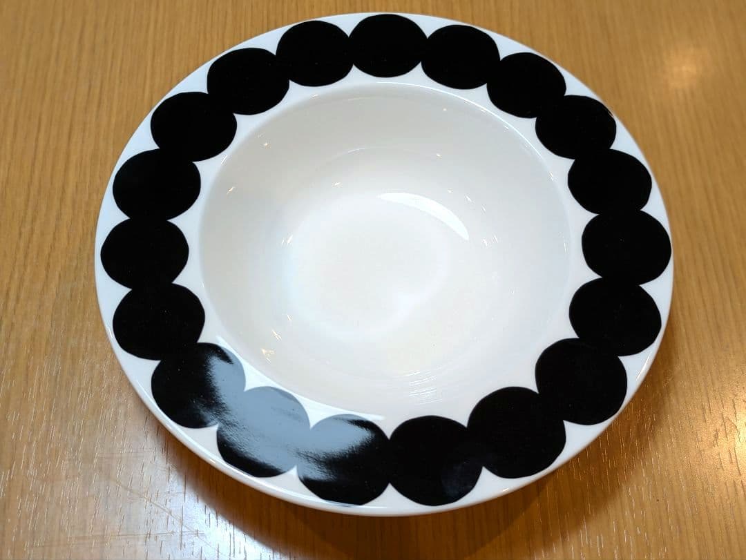 【未使用】マリメッコ　ラシィマット　ディーププレート ２枚セット