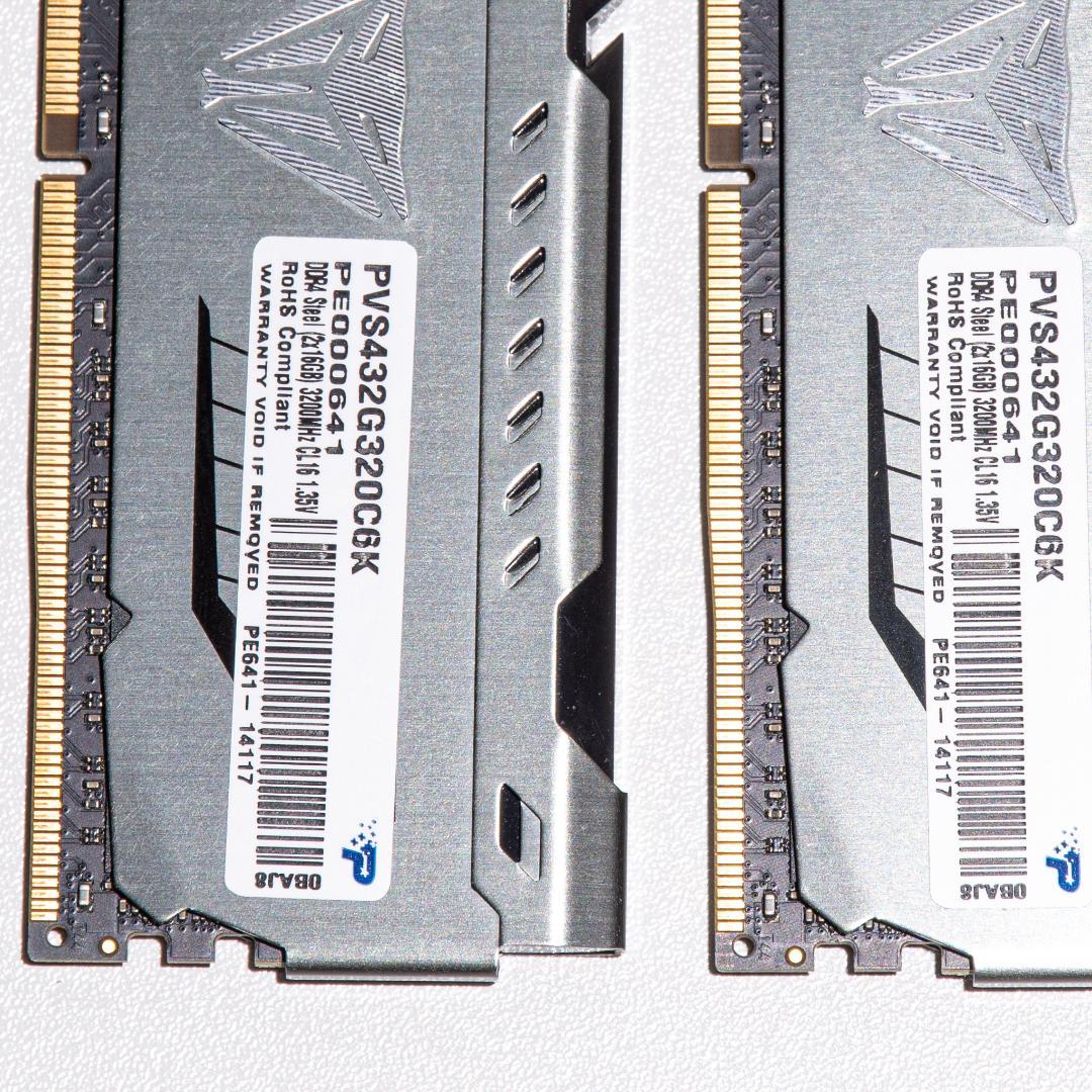 Patriot ViperSteel DDR4 3200MHz 32GB メモリ