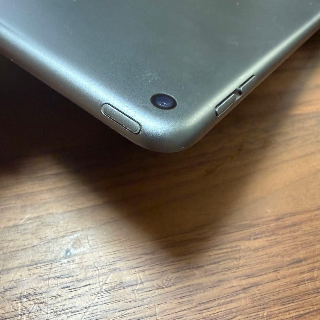 Apple iPad Air 第3世代　美品　64GB MUUJ2J/A