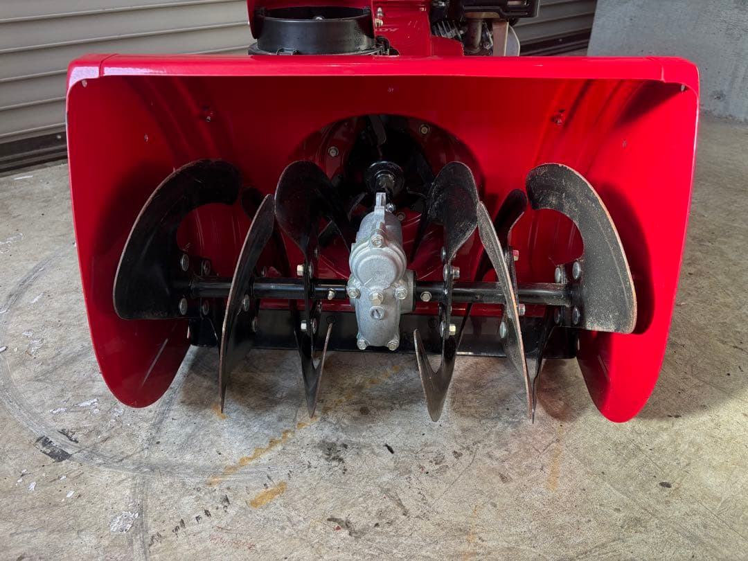 札幌近郊送料無料 HONDA除雪機 hs655c 現行/新車並みのコンディション