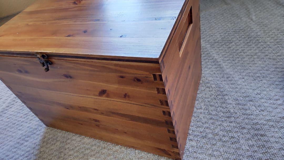 ボックスチェア