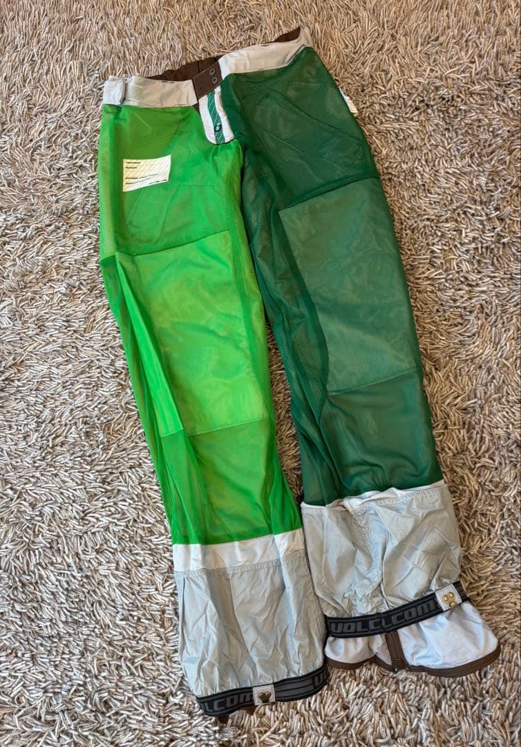 Burton スノーボードウェア VOLCOM パンツ セット♪