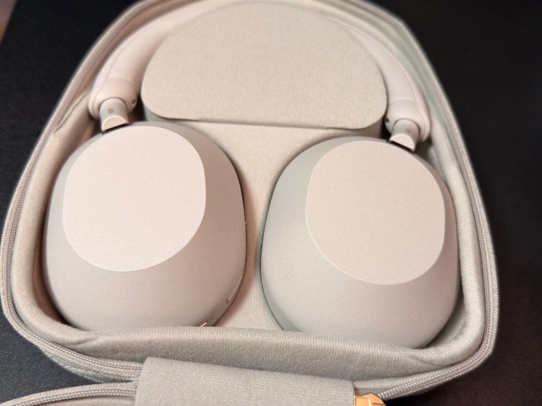 WH-1000XM5 プラチナシルバー