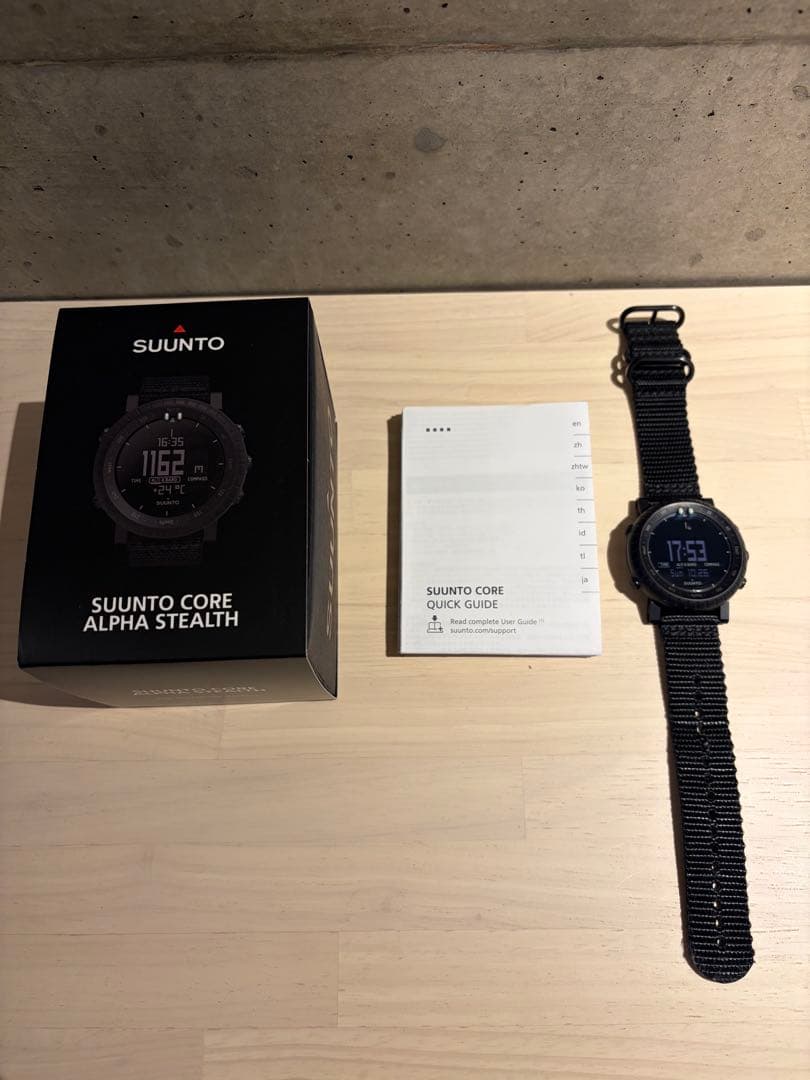 SUUNTO CORE ALPHA STEALTH ブラック