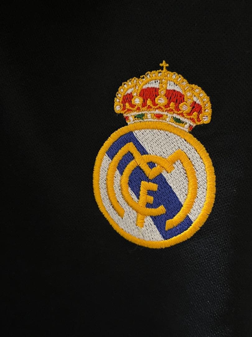 フィーゴ ユニフォーム直筆サイン 鑑定書付きレアル マドリード サイン入り