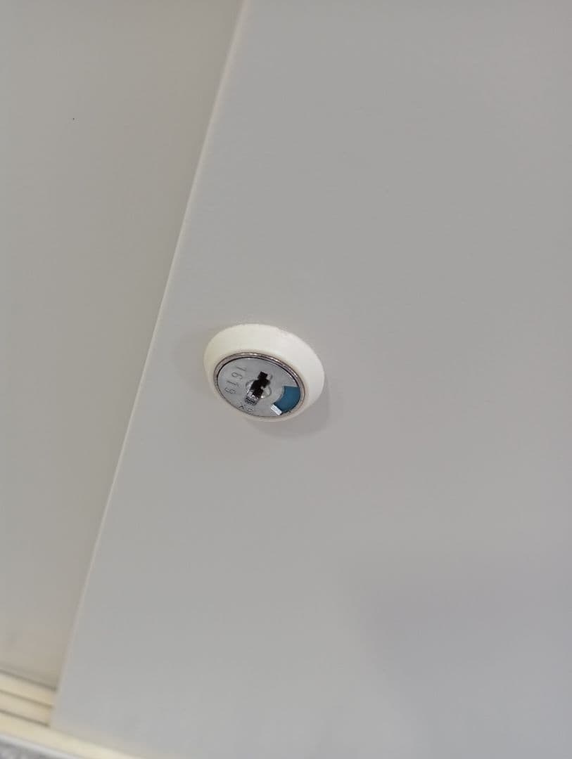 キャビネット IC-0910S MW 井上金庫H1050/2枚引違い