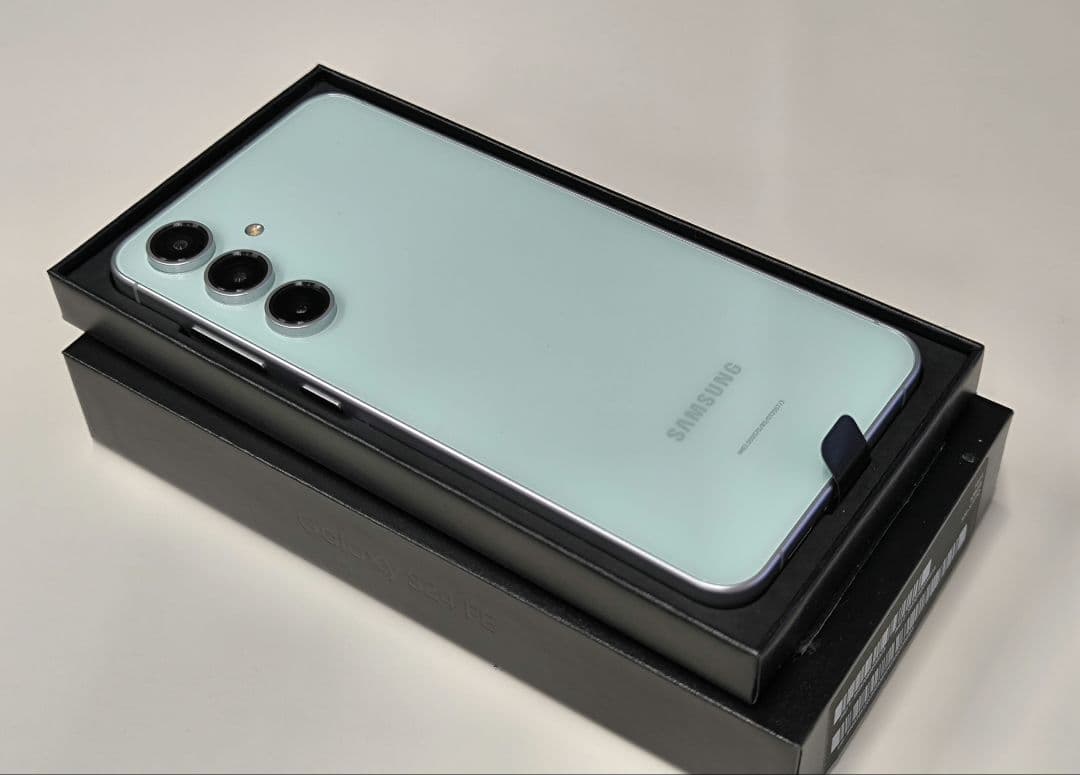 公式ストア購入　SIMフリー　Galaxy S24 FE ミント　美品！