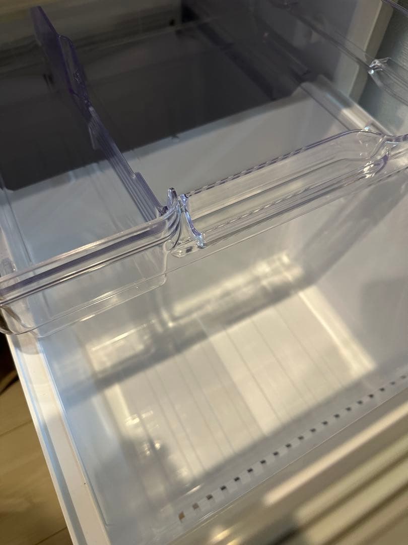 【2/11午前引取り可能な方】Mitsubishi 冷蔵庫 2ドア シルバー