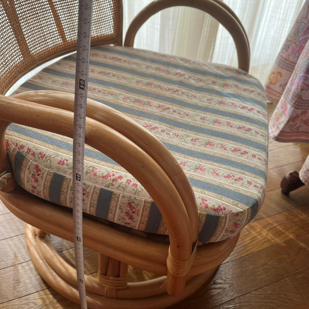 ラタンチエア回転椅子