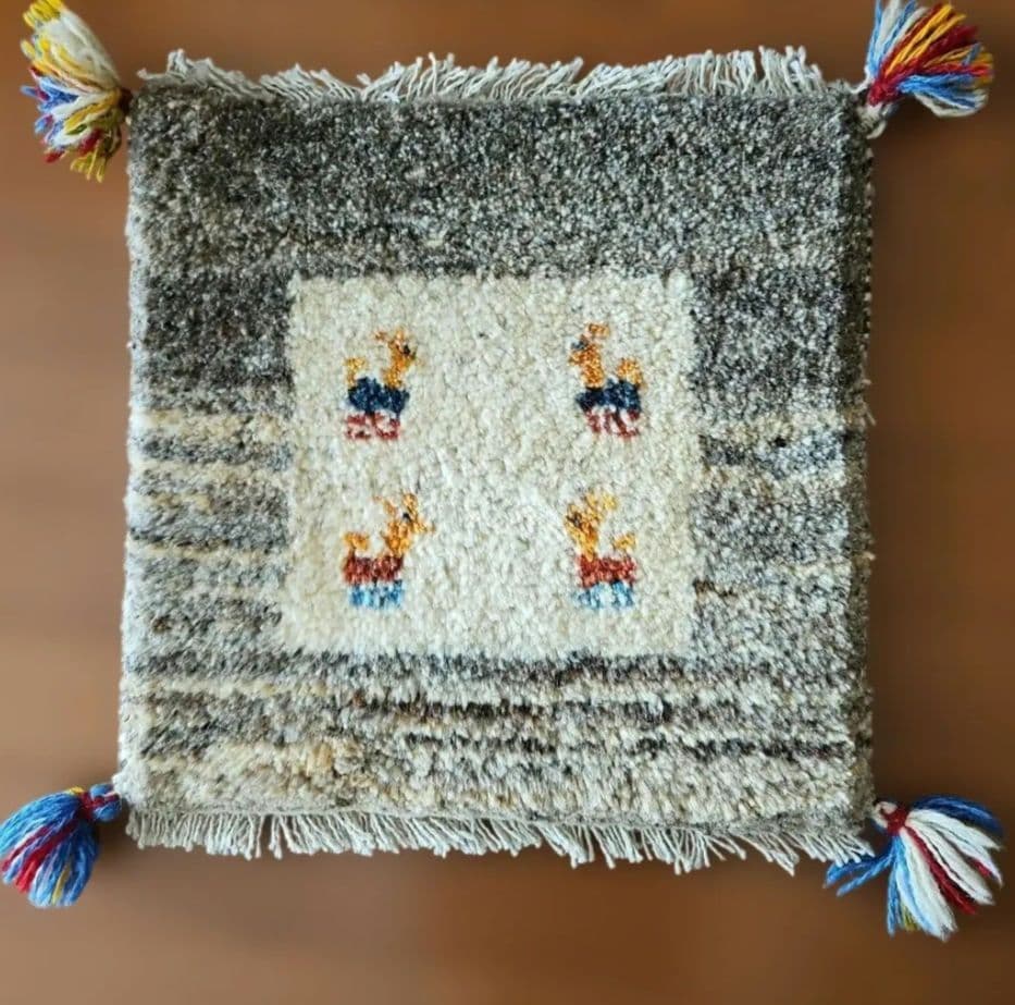 ★しの★2枚おまとめ ギャッベ　イラン産　座布団