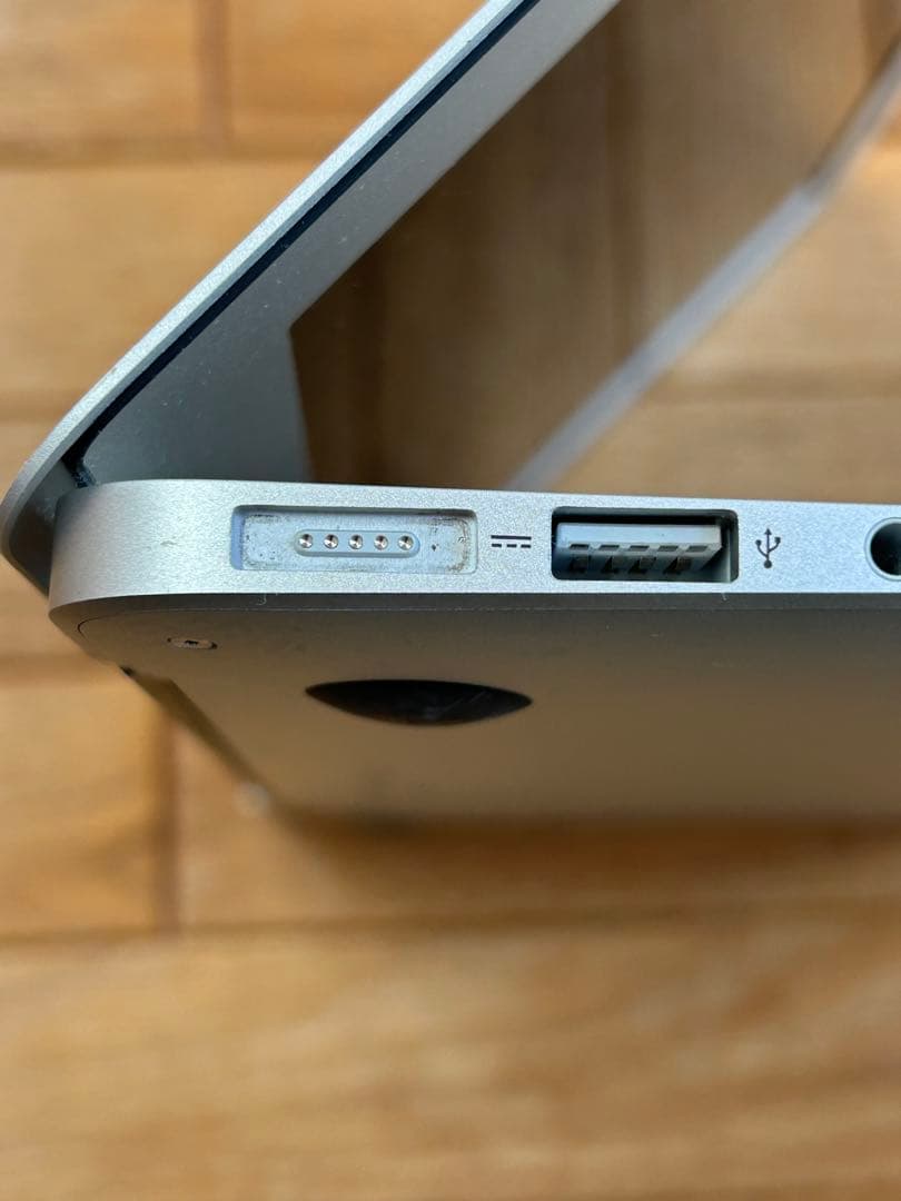 【超美品】MacBookAir11インチ2014 充電回数少 純正充電器 箱付