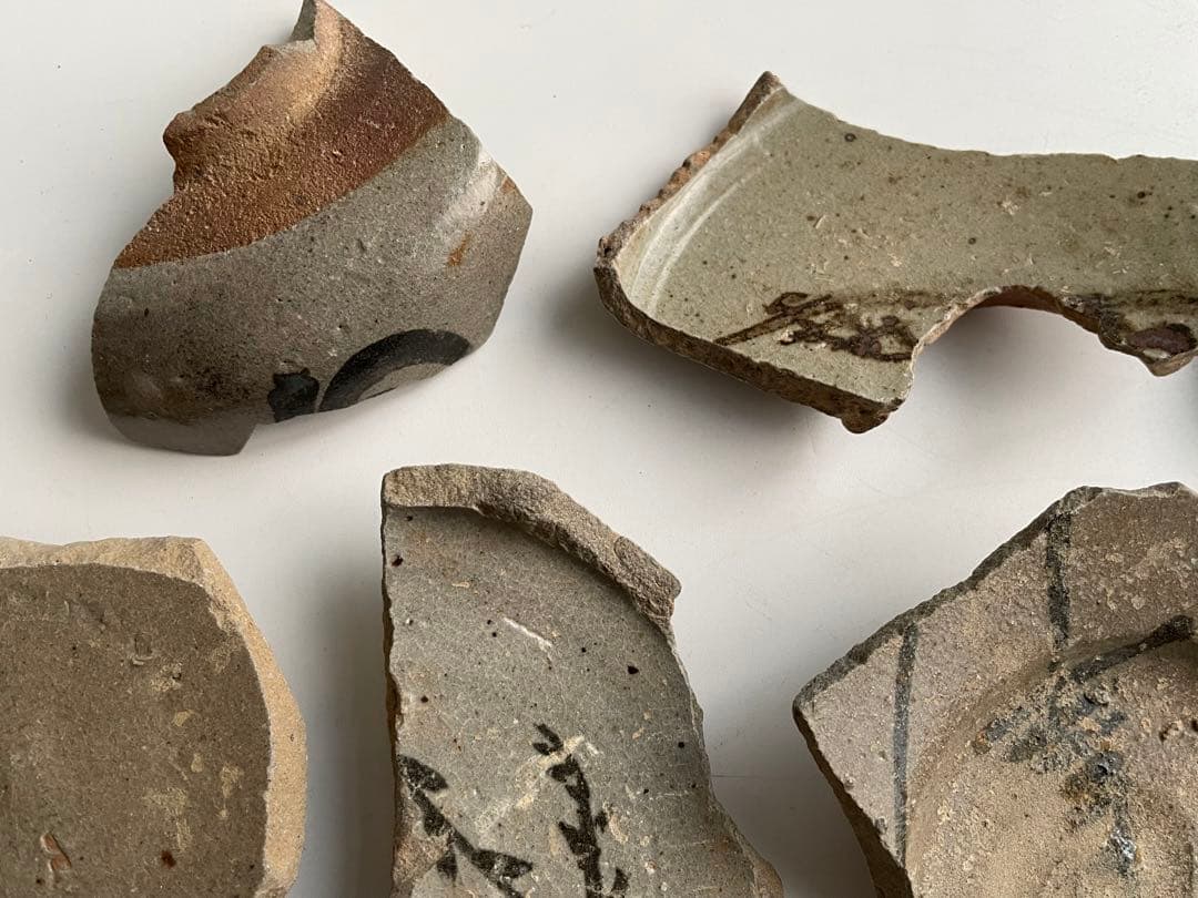 骨董　アンティーク　古唐津　絵唐津　陶片　残欠　古陶磁　桃山時代　焼山窯　松浦系