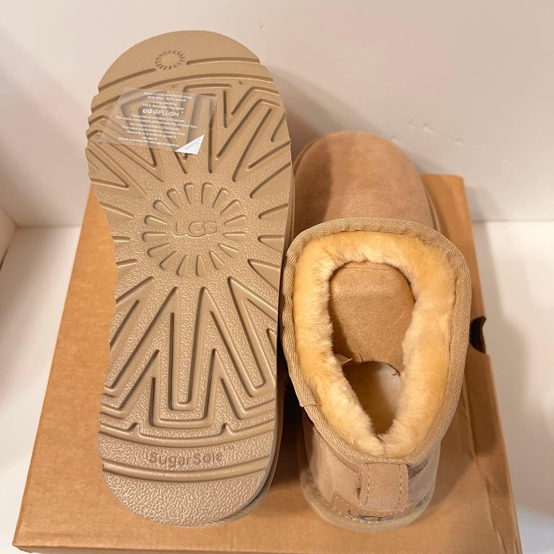 UGG【アグ】クラシック ウルトラミニプラットフォーム 3㎝ サンド 25㎝