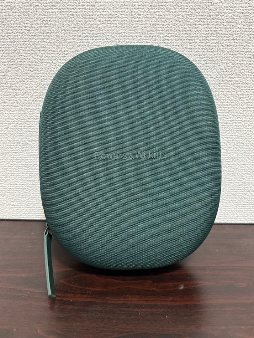 Bowers & Wilkins PX8 ダーク・フォレスト