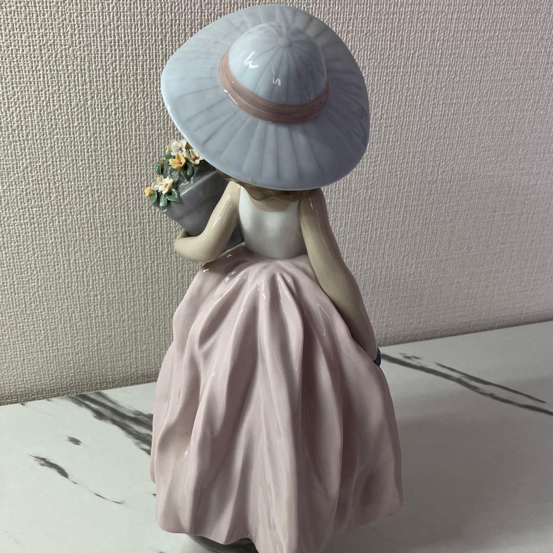 【1/10限定】LLADRO リヤドロ 07676 花籠を持つ少女 箱付