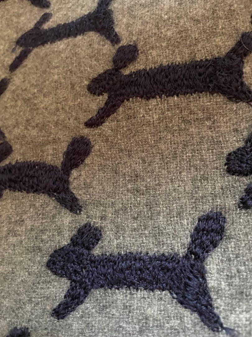 ブルーグレーのリュックで run run run/ミナペルホネン