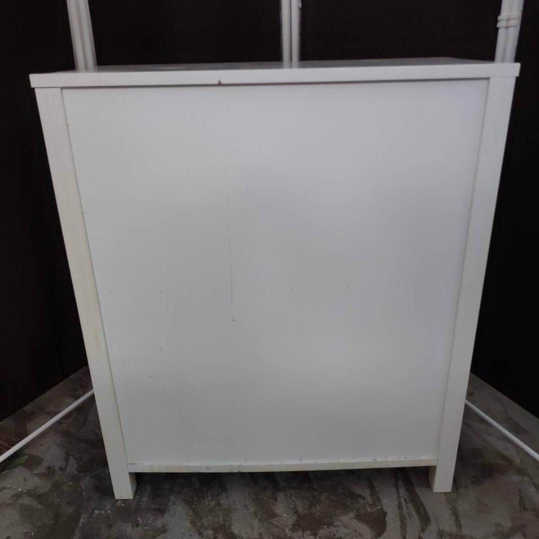保健室にあったような白いキャビネット昭家具チェスト収納棚ラック白ホワイトガラス扉