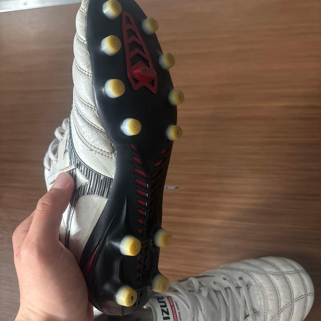 Mizuno プロフェッショナル サッカーシューズ ホワイト/レッド