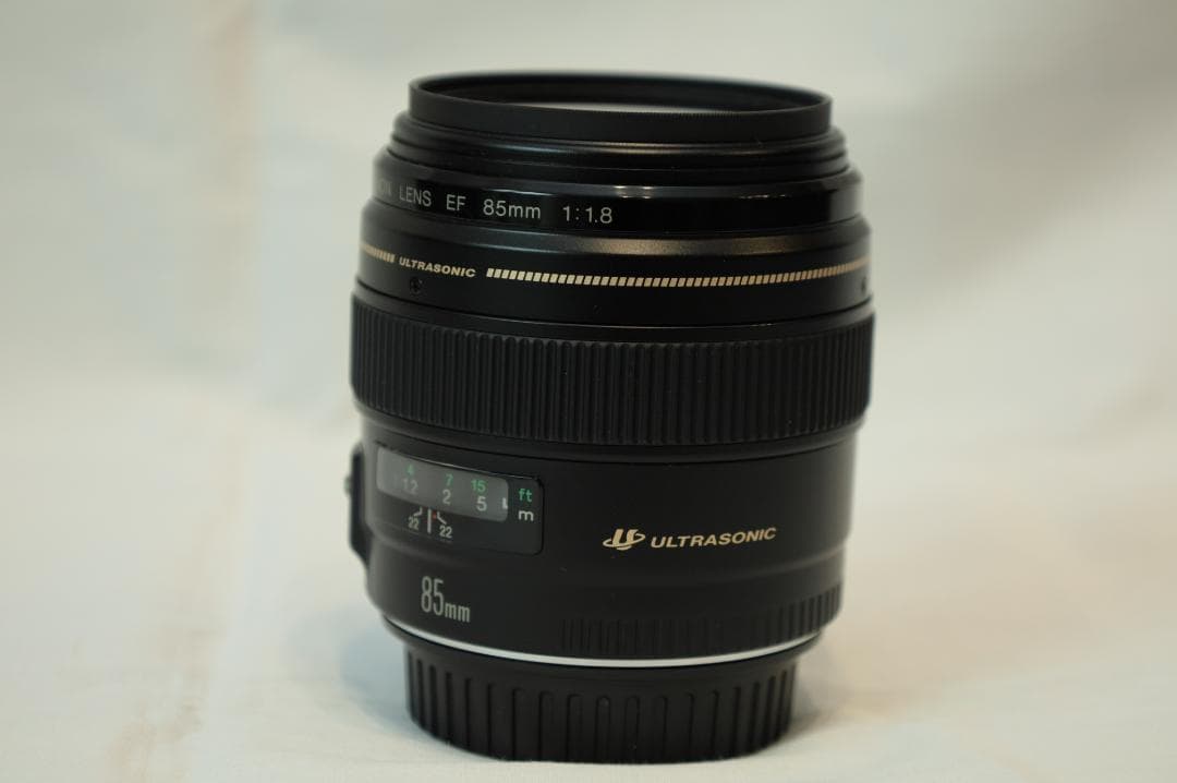 Canon EF 85mm f1.8 単焦点レンズ キヤノン ☆美品　付属品あり