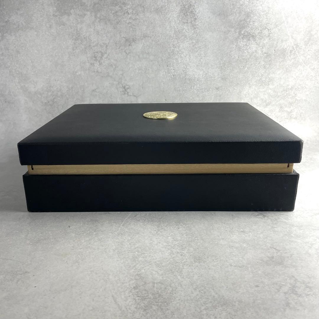 入手困難✨ ヴェルサーチ VERSACE 時計ケース ビジネスバッグ メデューサ