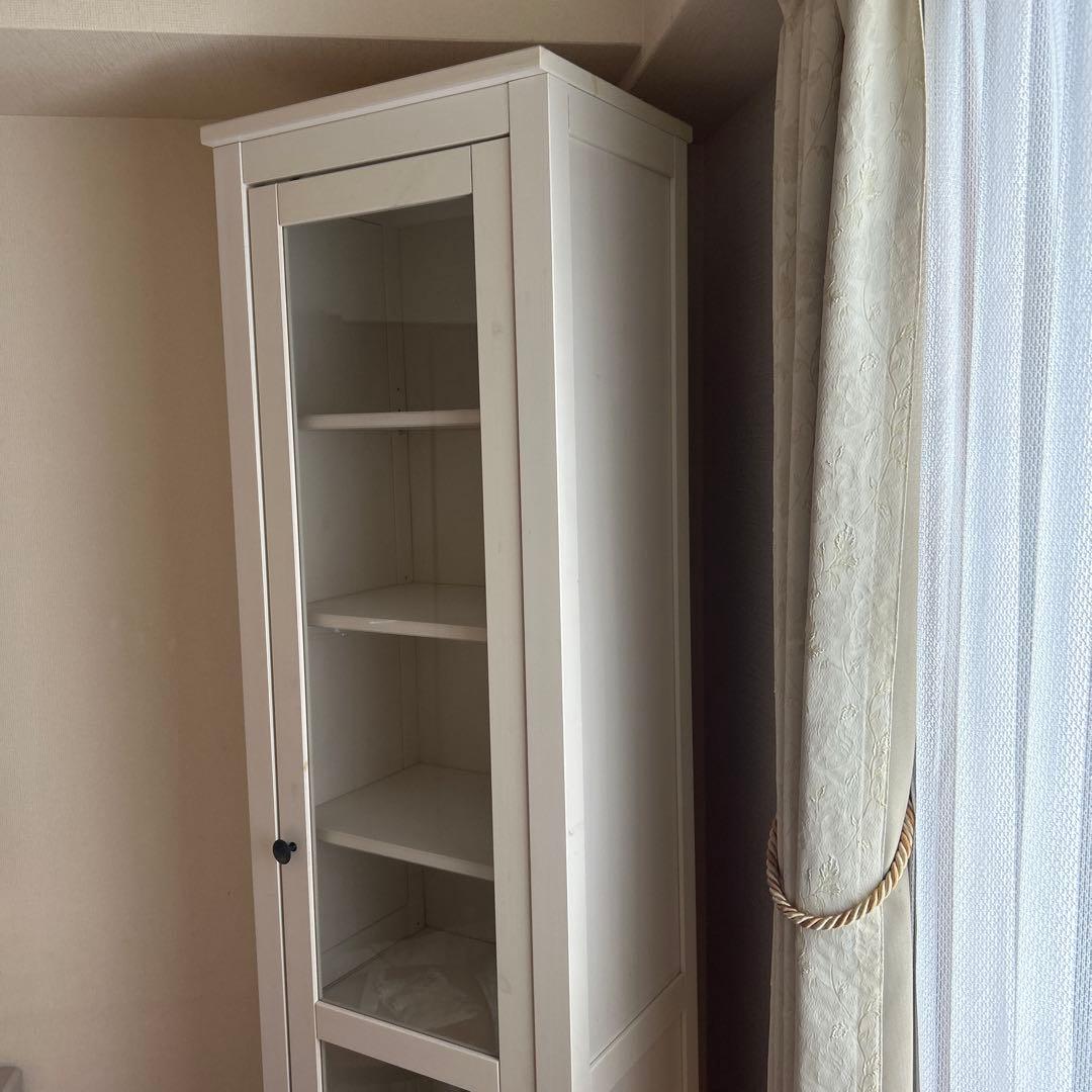 つきぐみさん IKEA扉付きキャビネット 本棚 ホワイト大容量収納マンガ本