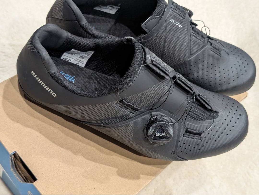 SHIMANO RC-3サイクリングシューズ　42サイズ　26.5㎝