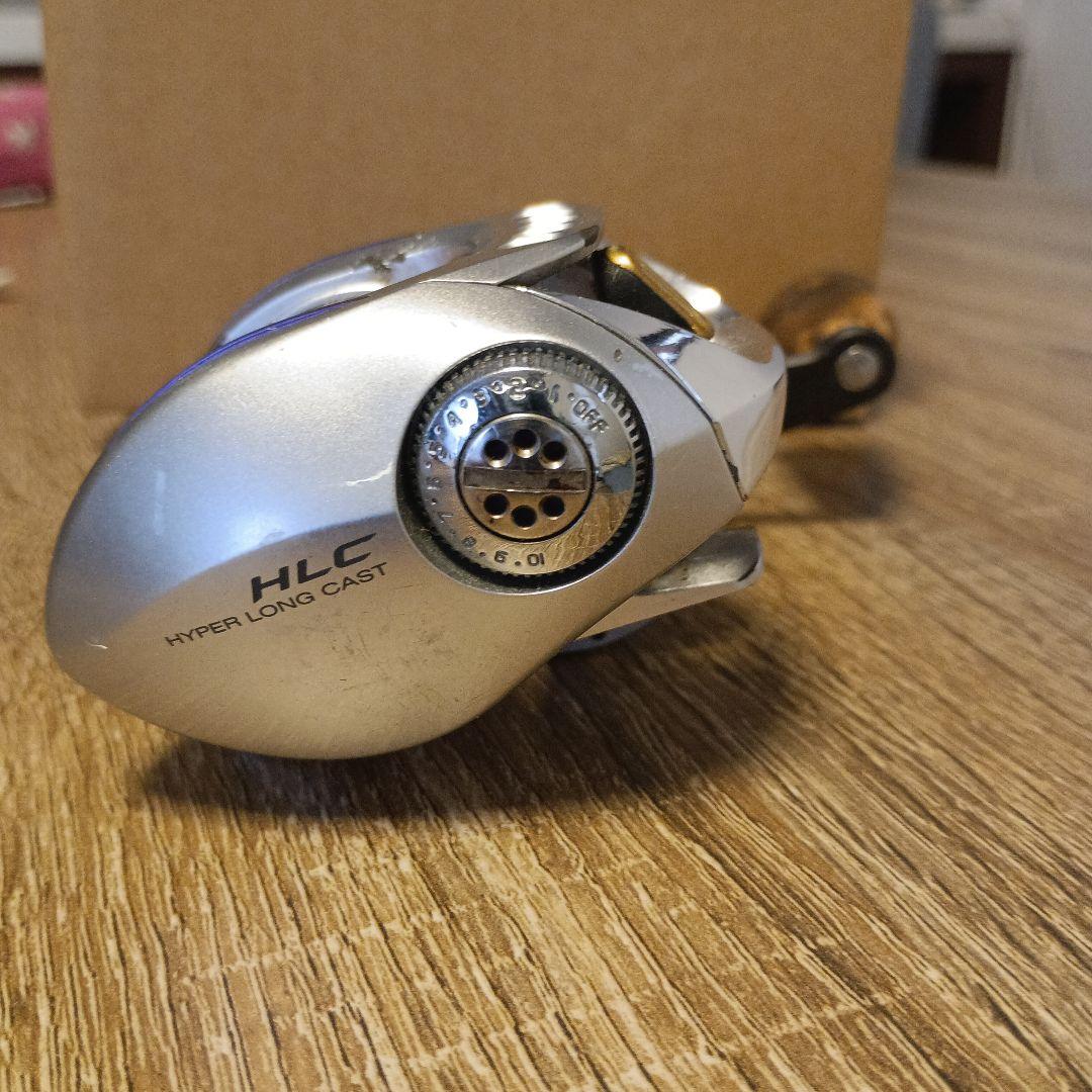 HLC ベイトリール シルバー