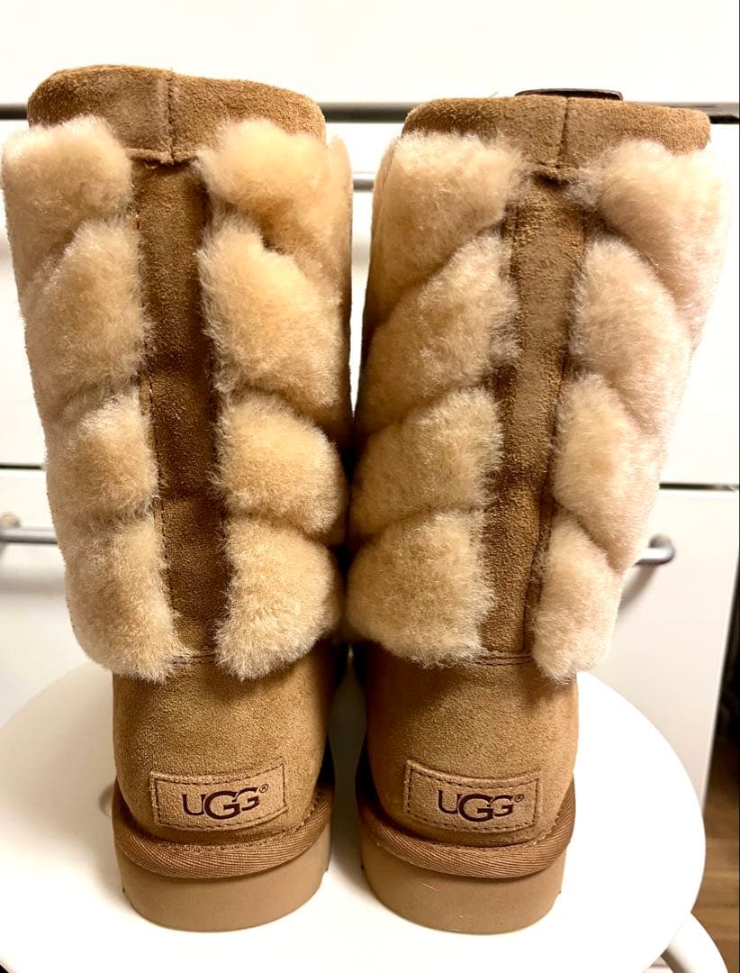 UGG ムートンブーツ ベージュ 24cm※未使用品